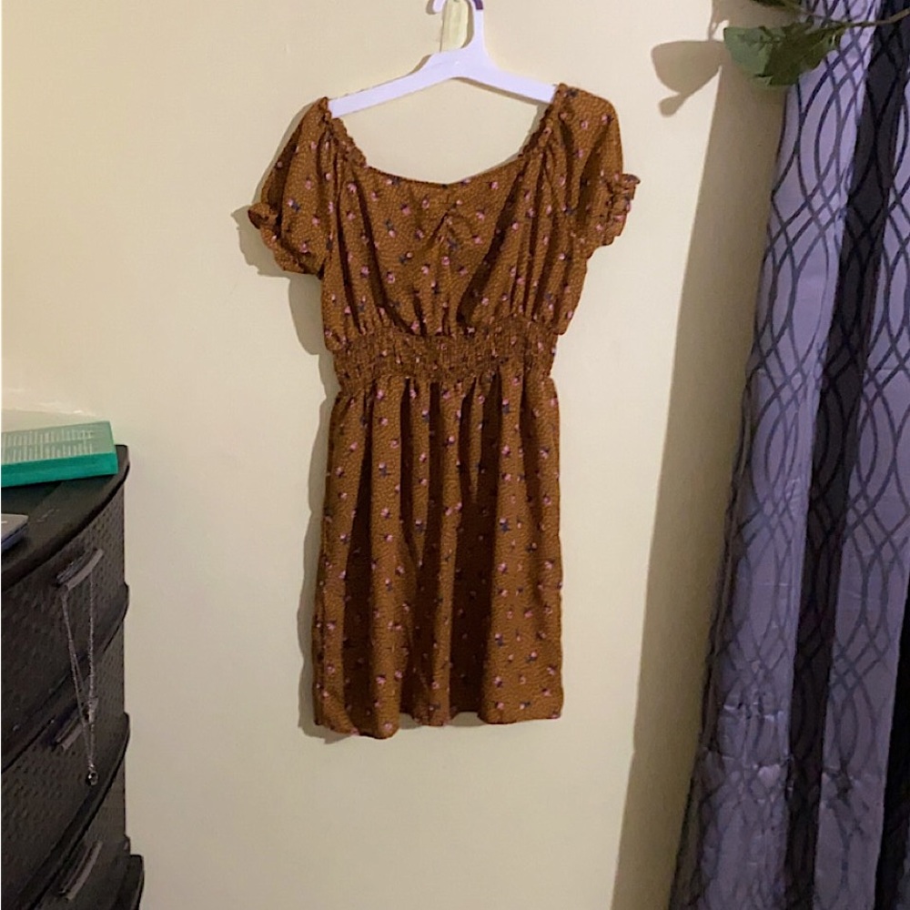 Dress - Picture 5 of 5